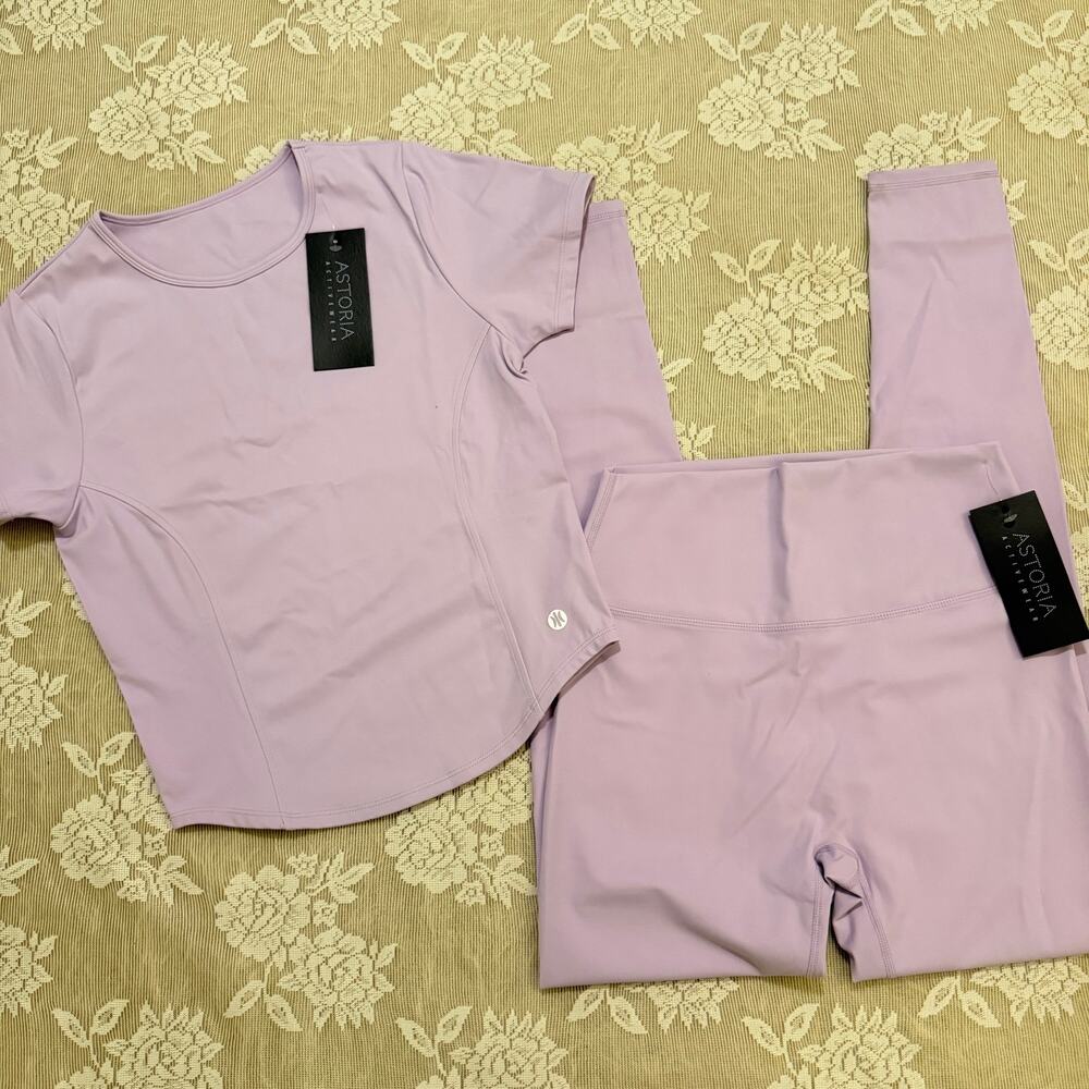 Astoria Activewear Lavender Leggings Set Size XL NWT